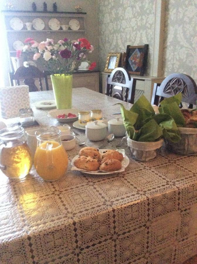 No 3 Route De Lingramiere Bed & Breakfast La Ferte-Mace Ngoại thất bức ảnh